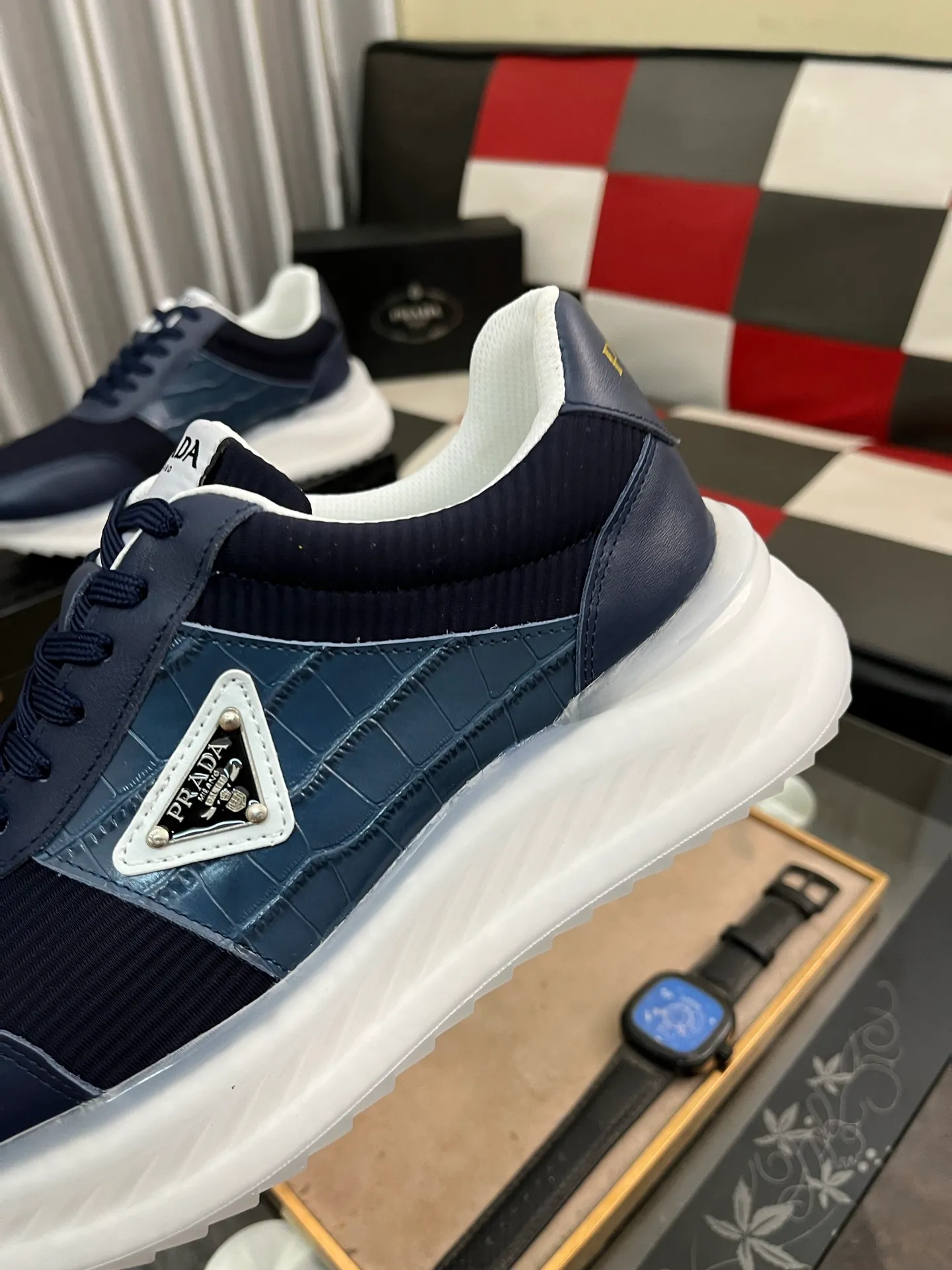 Men's shoes 💰458⌚️⌚️[PRADA] Prada Hong Kong counter casual shoes, counter quality, high-quality workmanship, uppers made of imported breathable fly-knit mesh fabric, comfortable and breathable lining, original air-cushion elastic outsole, casual fashion, high-end quality, size: 38-444️⃣Colors available